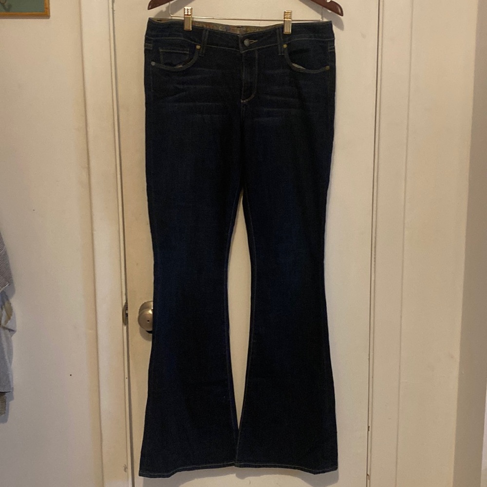 Paige denim jeans petite bell canyon size 31